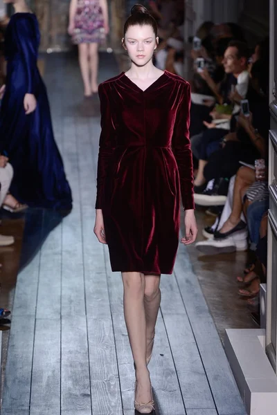 Look 29